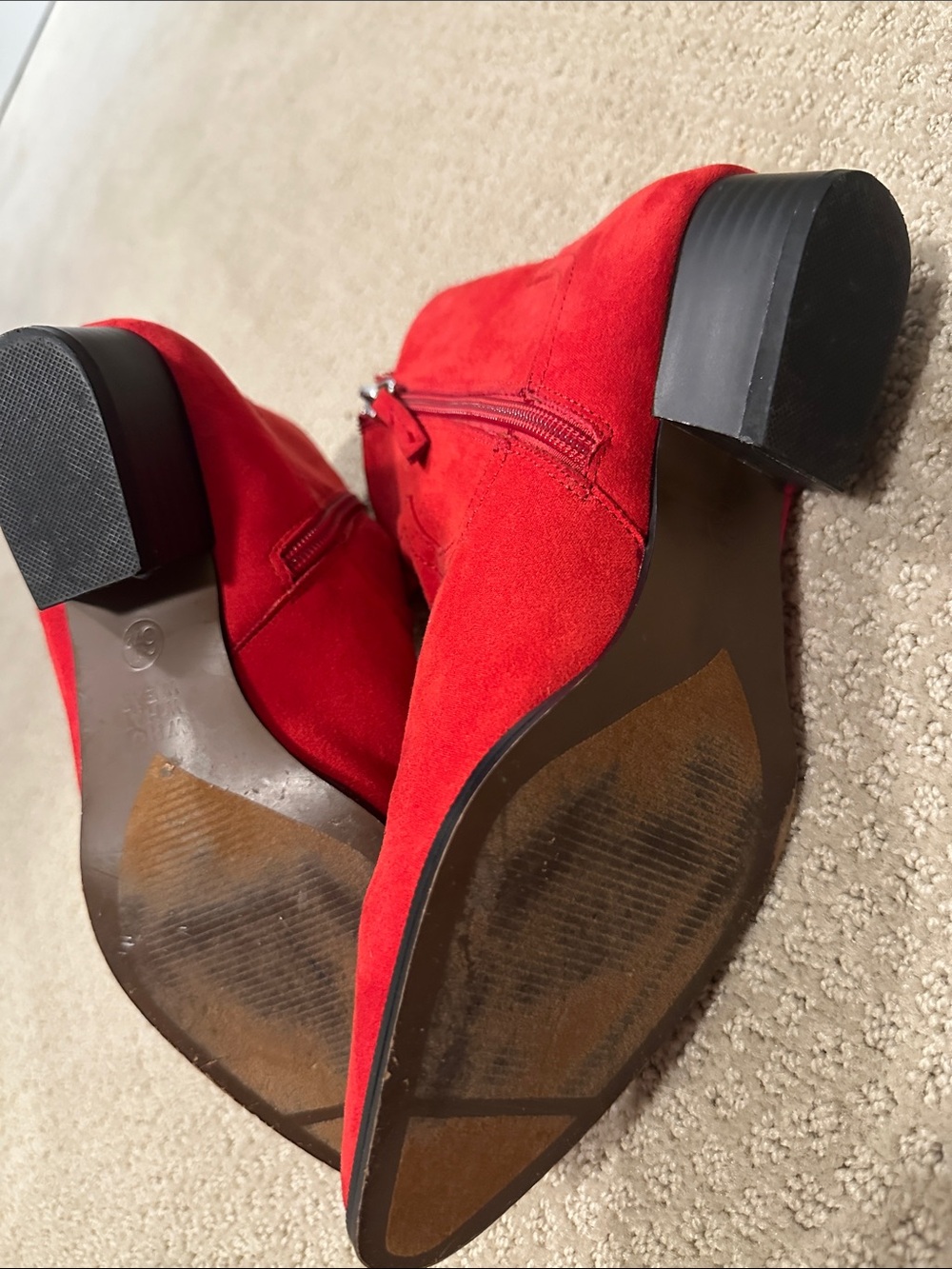 Red booties - Picture 4 of 4